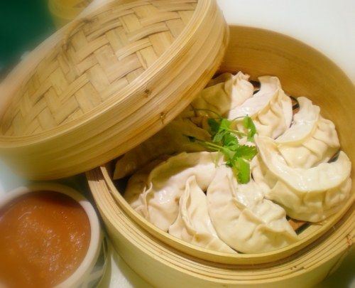 Momos
