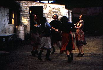 Sophie Thompson Brid Brennan Catherine Mccormack Meryl Streep Kathy Burke Dancing At Lughnasa 001