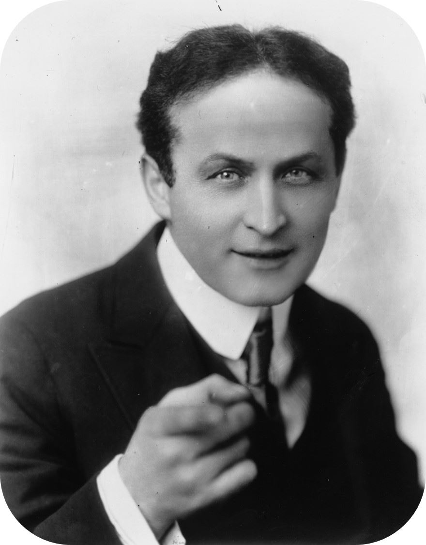 Harry Houdini (2)